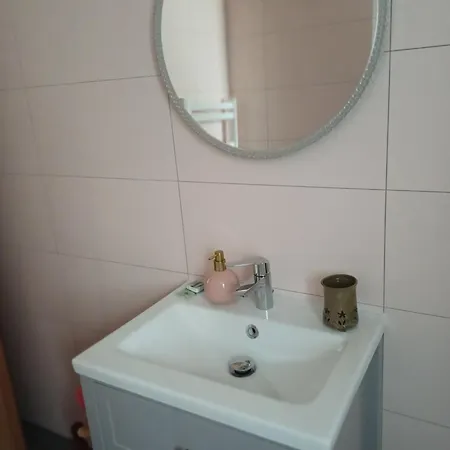 Riverview Apartment Sospel